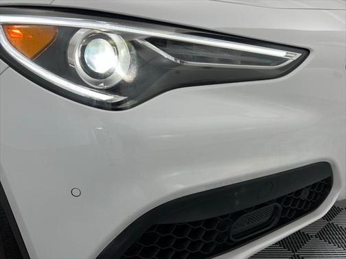 2022 Alfa Romeo Stelvio Sprint