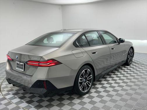 2024 BMW 530 i xDrive