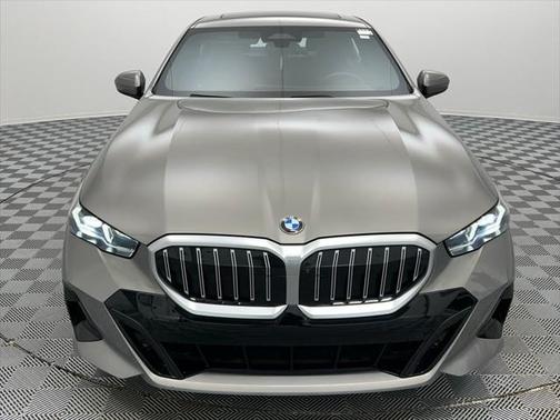 2024 BMW 530 i xDrive