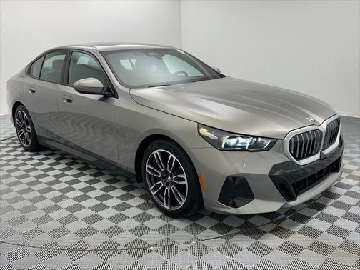 2024 BMW 530 i xDrive