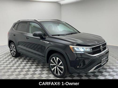 2024 Volkswagen Taos SE FWD