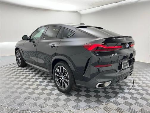 2025 BMW X6 xDrive40i