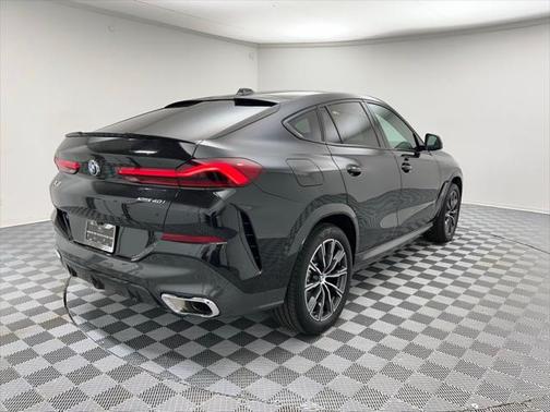 2025 BMW X6 xDrive40i