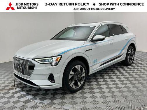 2021 Audi e-tron Premium Plus