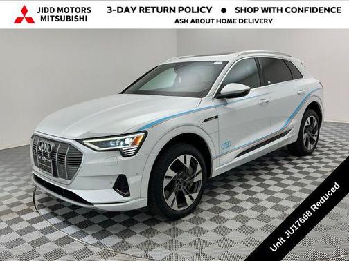 2021 Audi e-tron Premium Plus