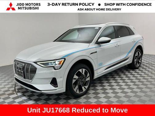 2021 Audi e-tron Premium Plus