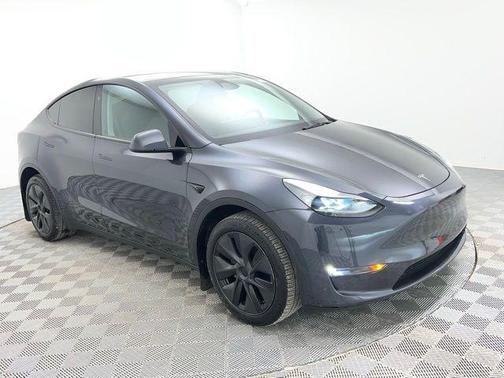 2025 Tesla Model Y Long Range Dual Motor All-Wheel Drive