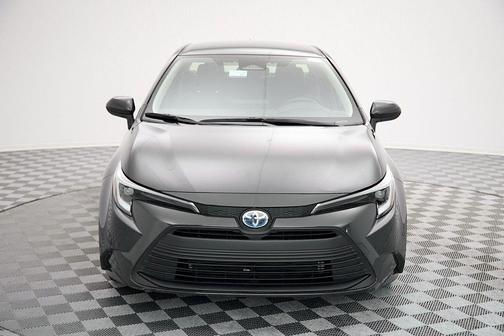 2025 Toyota Corolla Hybrid SE