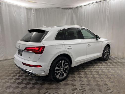 2024 Audi Q5 45 S line Premium Plus