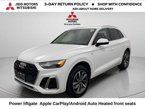 White 2024 Audi Q5 45 S line Premium Plus