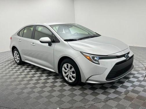 2025 Toyota Corolla Hybrid SE