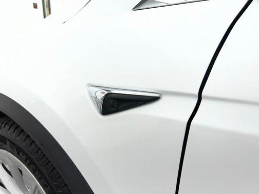2021 Tesla Model X Long Range Dual Motor All-Wheel Drive