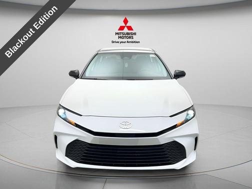 Ice Cap 2025 Toyota Camry LE