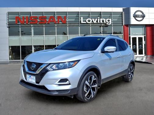 Brilliant Silver 2022 Nissan Rogue Sport SL