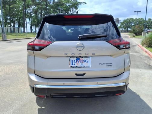 2t Chpn Blk Roo 2026 Nissan Rogue Platinum