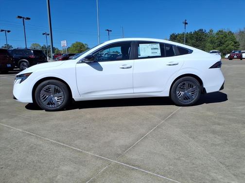 Cloud White 2026 Nissan Sentra SV