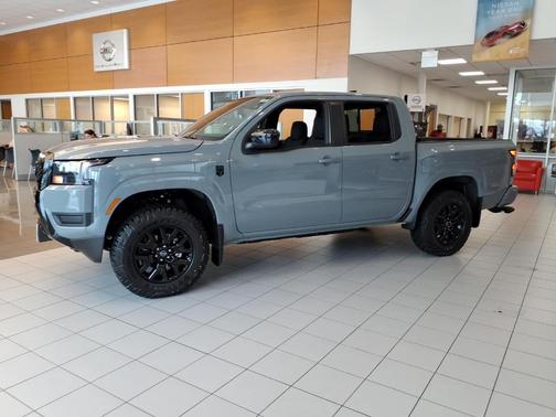 Boulder Gray Pearl 2026 Nissan Frontier SV