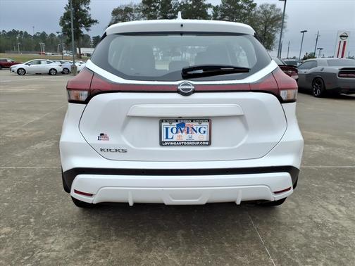 2023 Nissan Kicks S