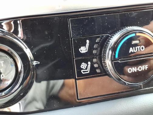 Pearl 2026 Nissan Pathfinder Platinum