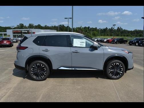 2024 Nissan Rogue Platinum