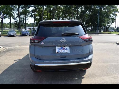 2024 Nissan Rogue Platinum