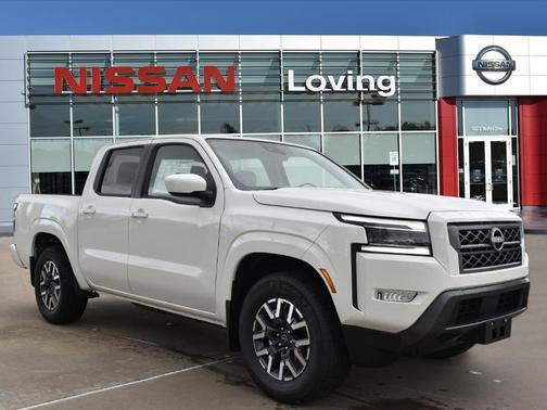 2024 Nissan Frontier SL