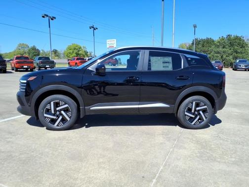 Super Black 2026 Nissan Kicks SV