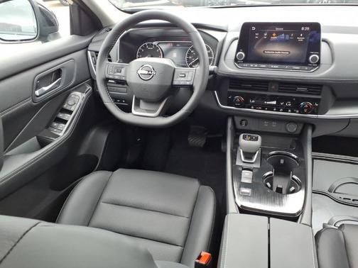 Boulder Gray Pearl 2027 Nissan Rogue