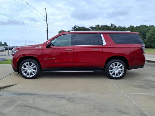 Radiant Red 2023 Chevrolet Suburban High Country