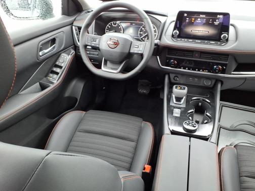 Boulder Gray Pearl 2026 Nissan Rogue Rock Creek