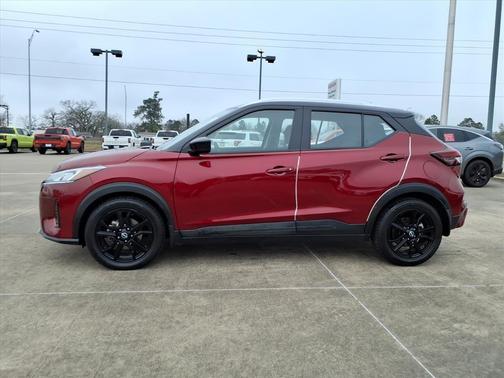 2023 Nissan Kicks SV