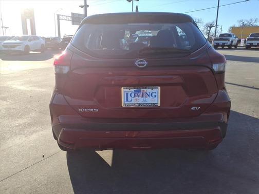 2023 Nissan Kicks SV