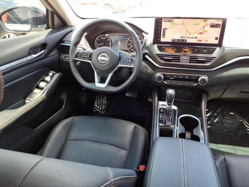 Gray Sky Pearl 2024 Nissan Altima 2.5 SR