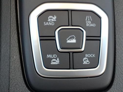 Gun Metallic 2026 Nissan Frontier PRO-4X