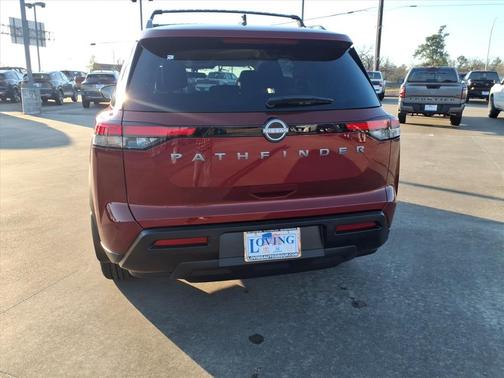 2026 Nissan Pathfinder SV