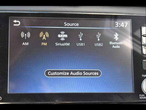 2024 Nissan Versa 1.6 SR