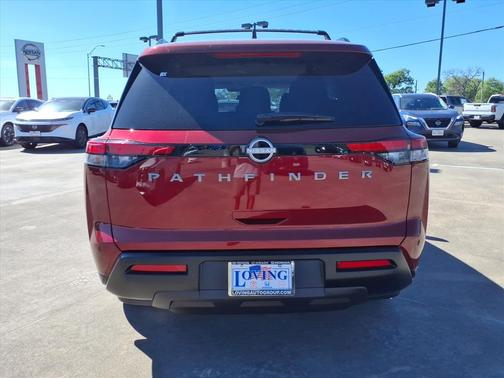 2026 Nissan Pathfinder SV