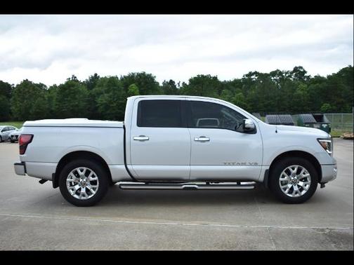 2020 Nissan Titan SL