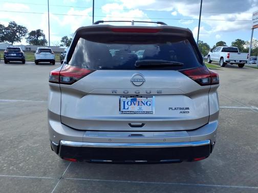Champagne Silve 2025 Nissan Rogue Platinum