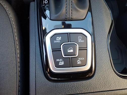 Black 2026 Nissan Frontier SV