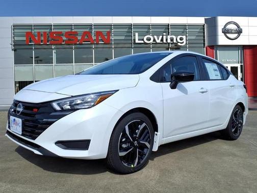 2025 Nissan Versa 1.6 SR