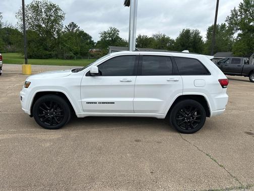 2020 Jeep Grand Cherokee Altitude