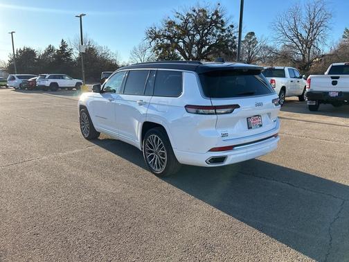 2025 Jeep Grand Cherokee L Summit