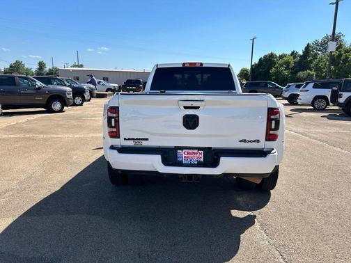 Bright White Clearcoat 2024 RAM 3500 Laramie