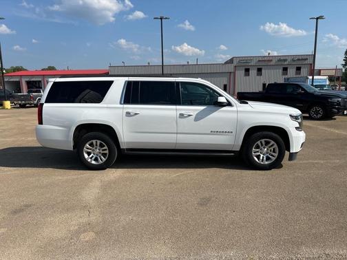 2017 Chevrolet Suburban LS