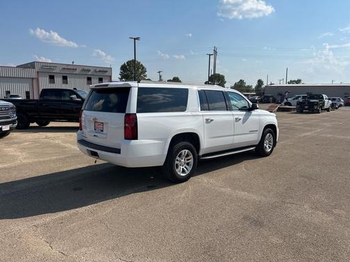 2017 Chevrolet Suburban LS