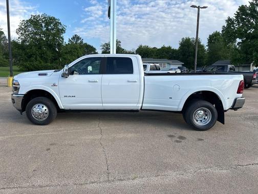 2025 RAM 3500 Limited