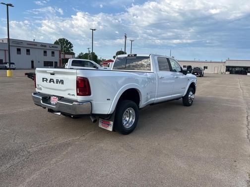 2025 RAM 3500 Limited