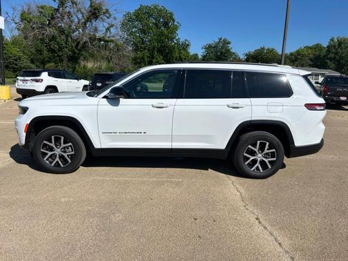 Bright White Clearcoat 2024 Jeep Grand Cherokee L Limited