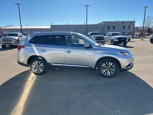 2020 Mitsubishi Outlander ES